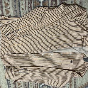 Large Cinch button down shirt. Worn once